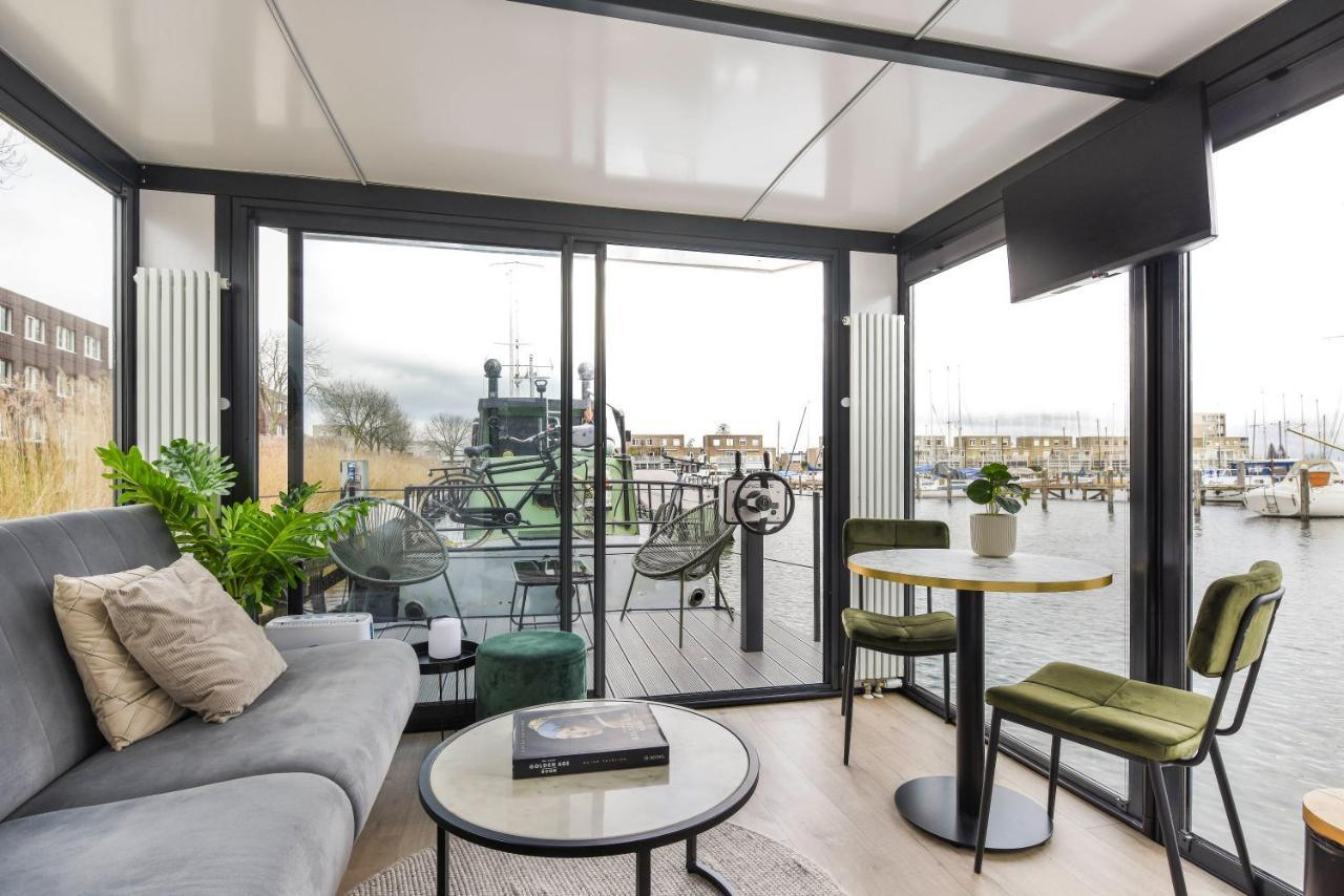 Cosy Tiny Houseboats Near Beach And Restaurants By Weltevreden Experience Zeewolde Luaran gambar