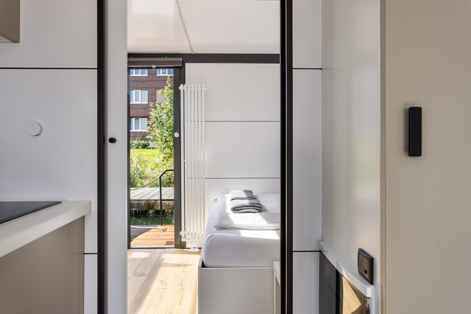 Cosy Tiny Houseboats Near Beach And Restaurants By Weltevreden Experience Zeewolde Luaran gambar