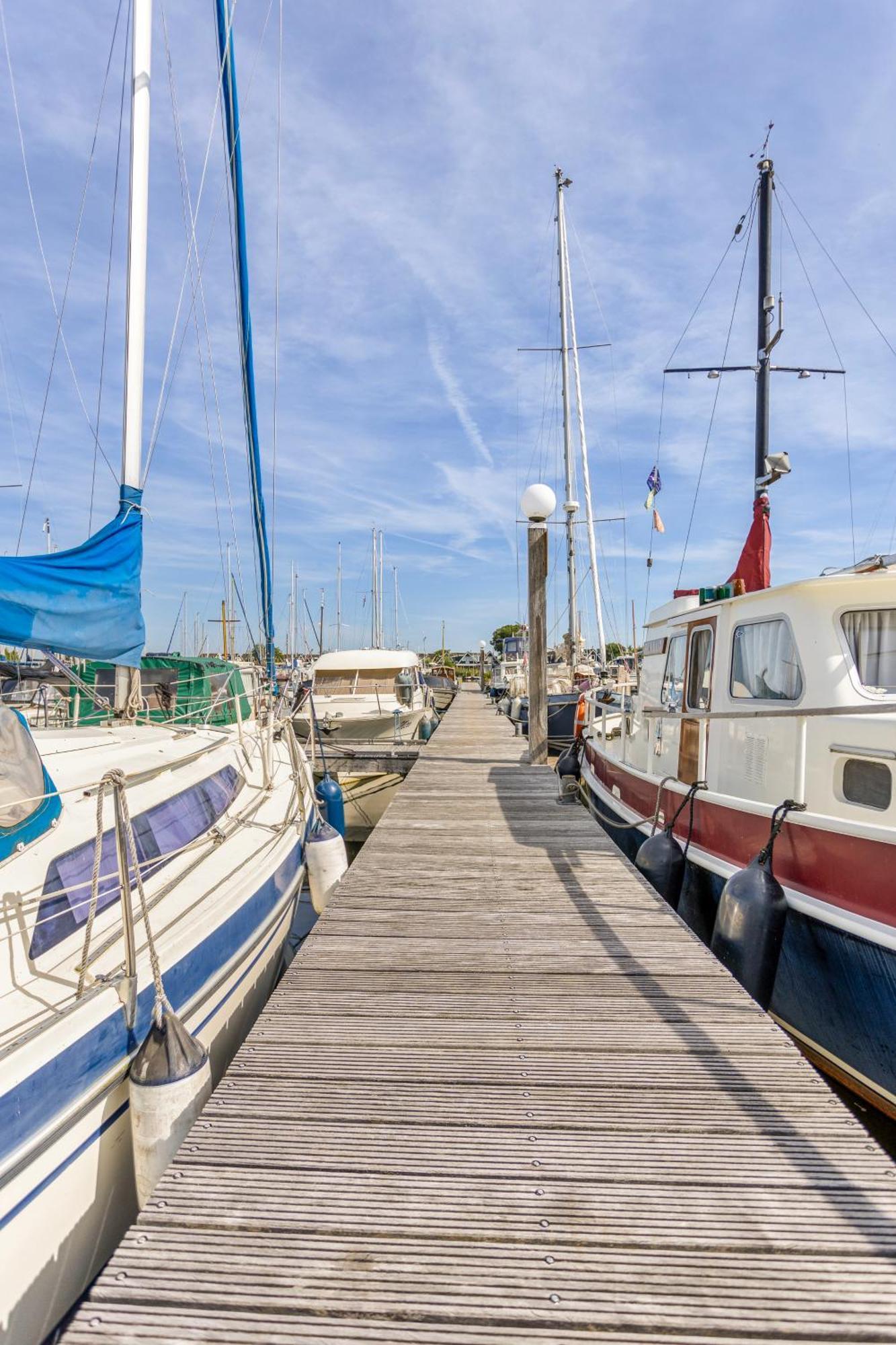 Cosy Tiny Houseboats Near Beach And Restaurants By Weltevreden Experience Zeewolde Luaran gambar