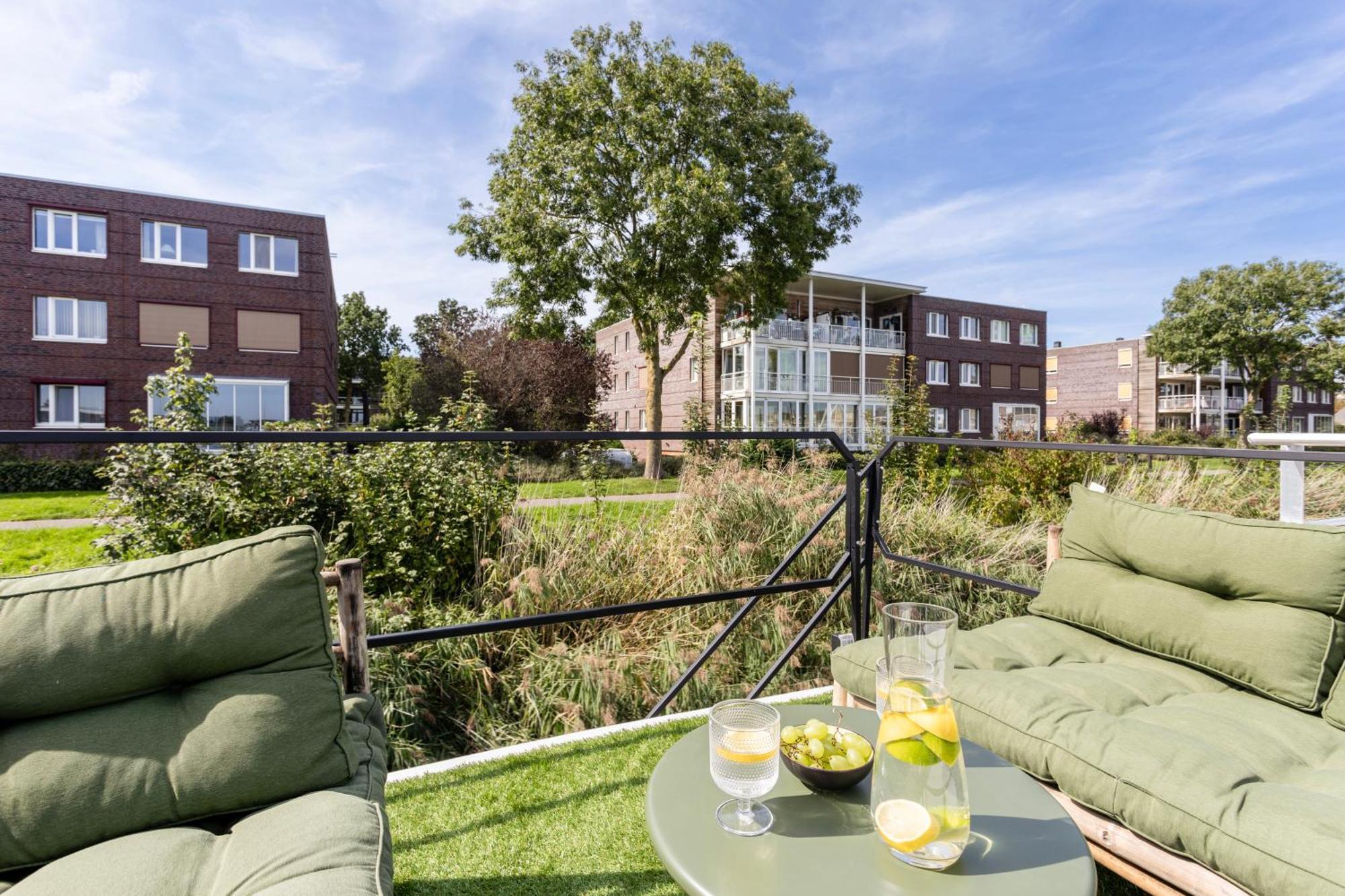 Cosy Tiny Houseboats Near Beach And Restaurants By Weltevreden Experience Zeewolde Luaran gambar